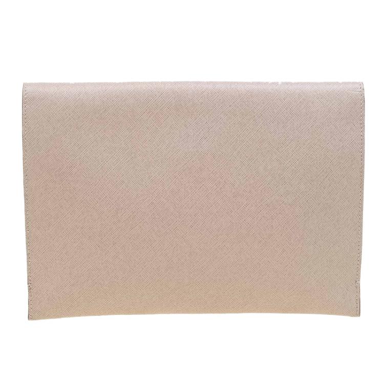 Pre Owned Salvatore Ferragamo Beige Leather Miss Vara Clutch