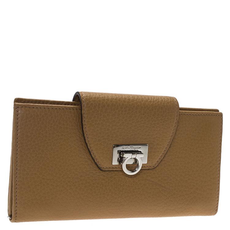 Pre Owned Salvatore Ferragamo Tan Leather Gancio Continental Wallet
