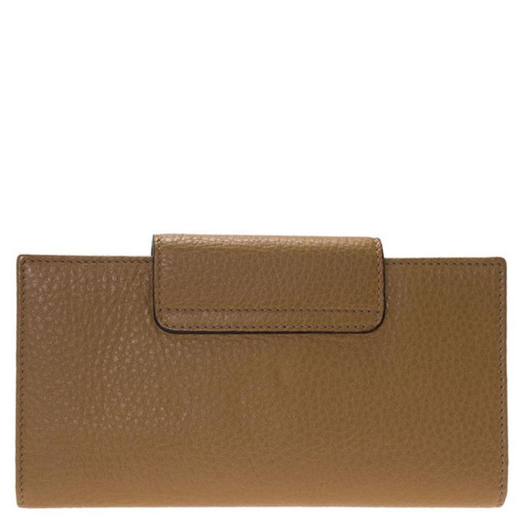 Pre Owned Salvatore Ferragamo Tan Leather Gancio Continental Wallet