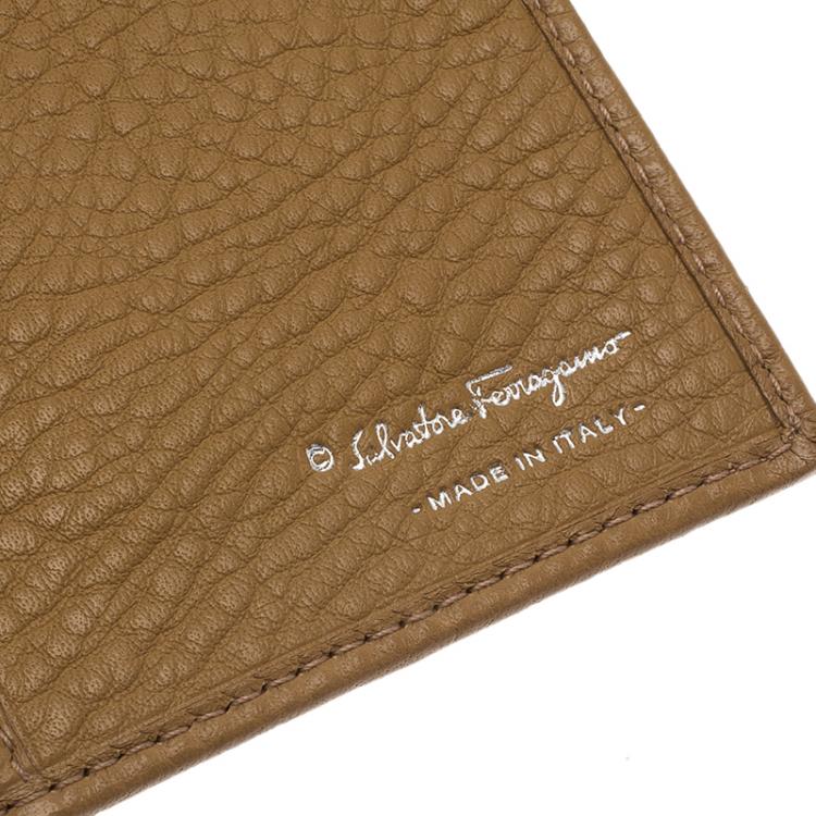 Pre Owned Salvatore Ferragamo Tan Leather Gancio Continental Wallet