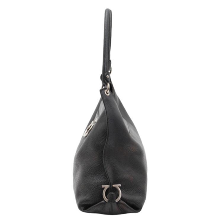 Pre Owned Salvatore Ferragamo Black Pebbled Gancini Leather Fanisa Shoulder Bag