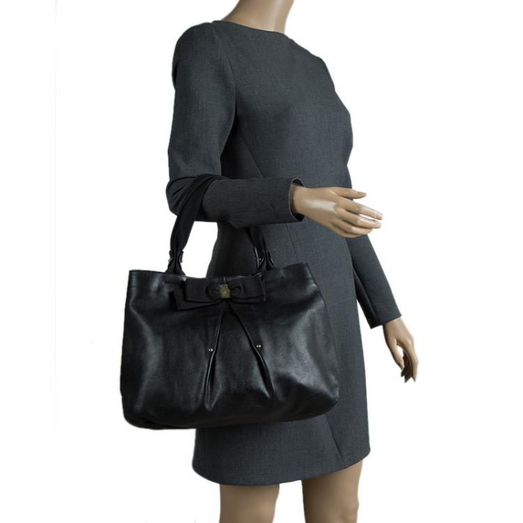 Pre Owned Salvatore Ferragamo Black Leather Miss Vara Tote