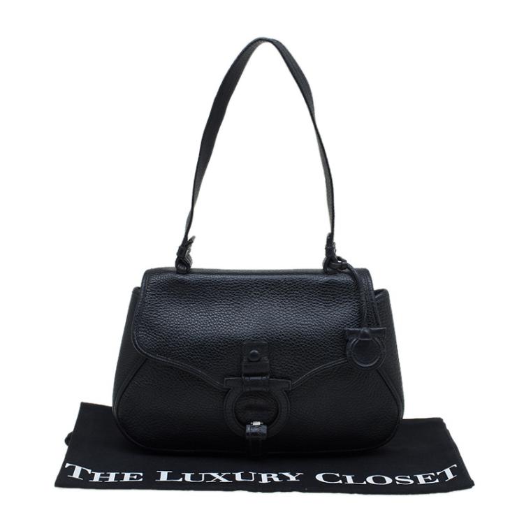 Pre Owned Salvatore Ferragamo Black Pebbled Leather Shoulder Bag
