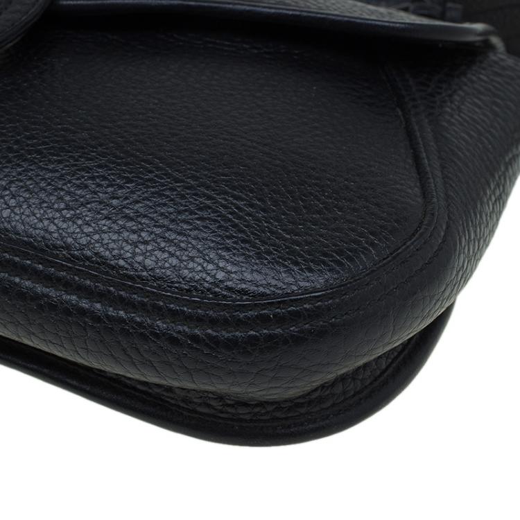 Pre Owned Salvatore Ferragamo Black Pebbled Leather Shoulder Bag