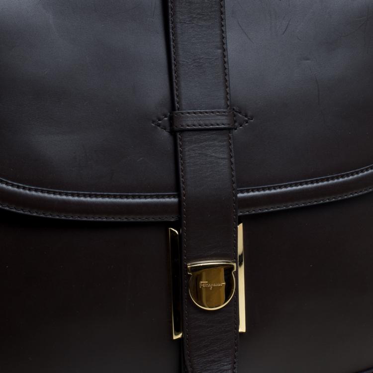 Pre Owned Salvatore Ferragamo Cacao Leather Enny Shoulder Bag