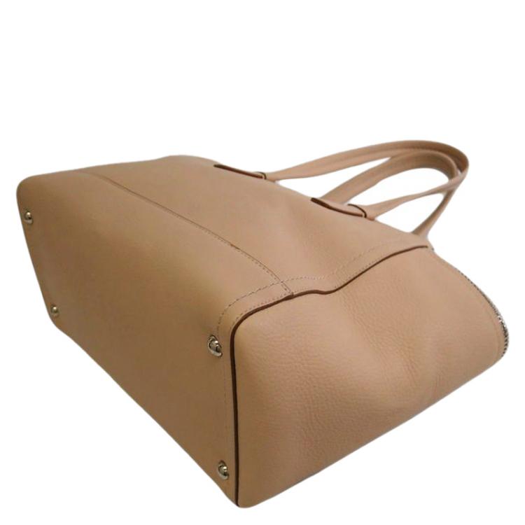 مملوكة مسبقًا Salvatore Ferragamo Beige Leather Verve Tote