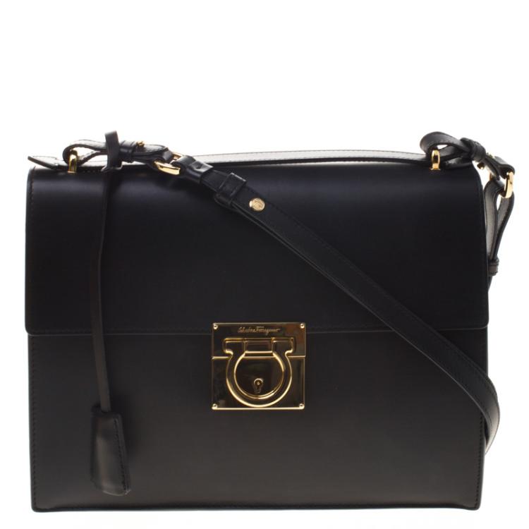 Pre Owned Salvatore Ferragamo Black Leather Gancio Lock Shoulder Bag