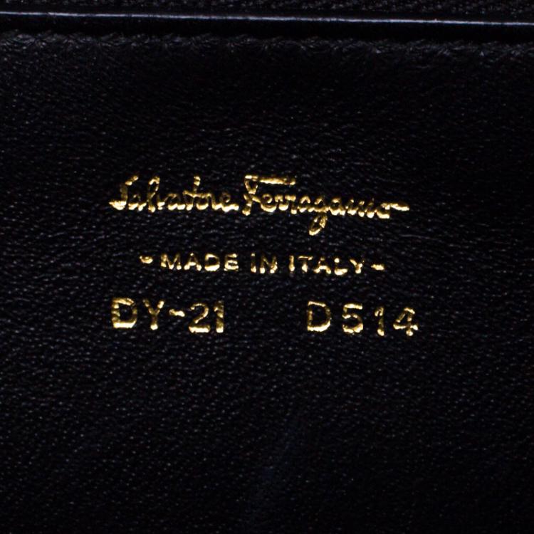 Pre Owned Salvatore Ferragamo Black Leather Gancio Lock Shoulder Bag