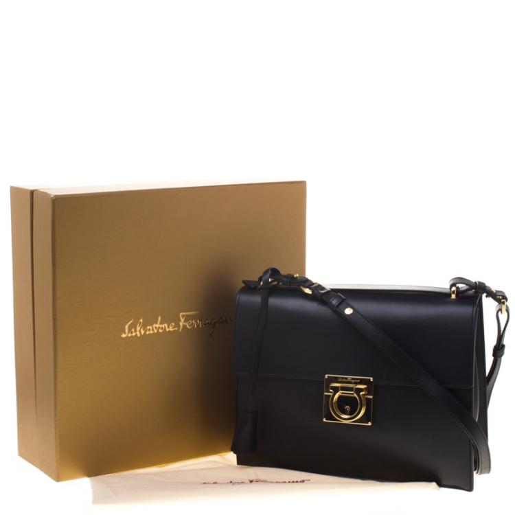 Pre Owned Salvatore Ferragamo Black Leather Gancio Lock Shoulder Bag