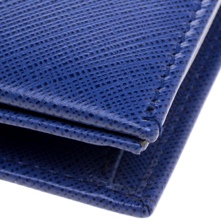 مملوكة مسبقًا Salvatore Ferragamo Blue Leather Miss Vara Wallet On Chain