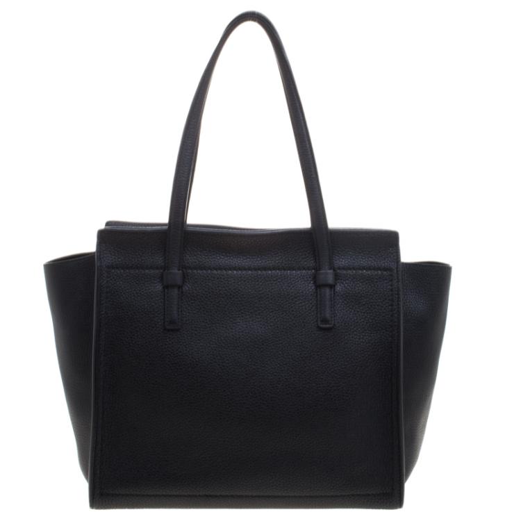 Pre Owned Salvatore Ferragamo Black Leather Medium Amy Tote