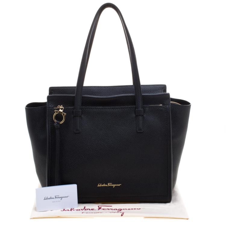 Pre Owned Salvatore Ferragamo Black Leather Medium Amy Tote