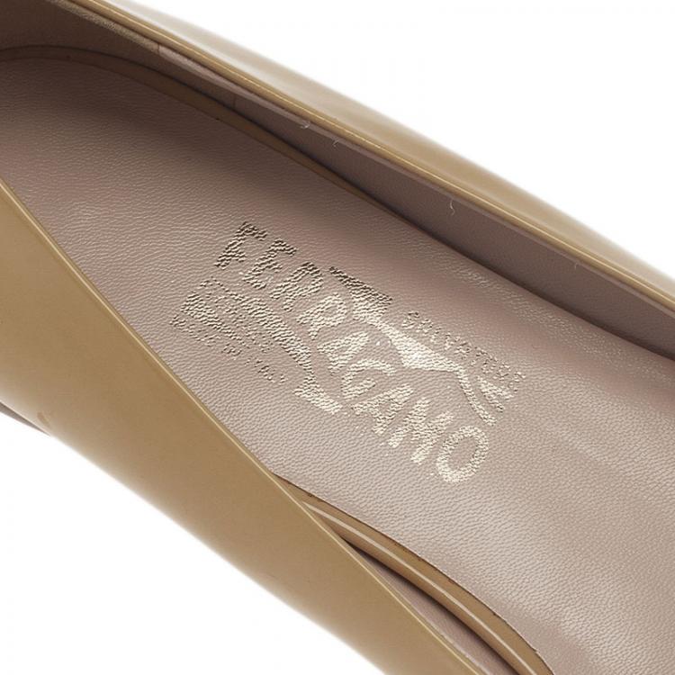 Pre Owned Salvatore Ferragamo Beige Leather Sun Ballet Flats Size 40.5