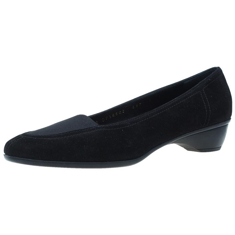 Pre Owned Salvatore Ferragamo Black Suede Pumps Size 39.5