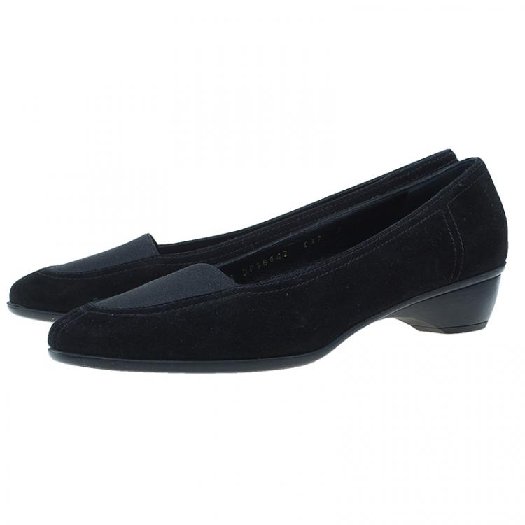 Pre Owned Salvatore Ferragamo Black Suede Pumps Size 39.5
