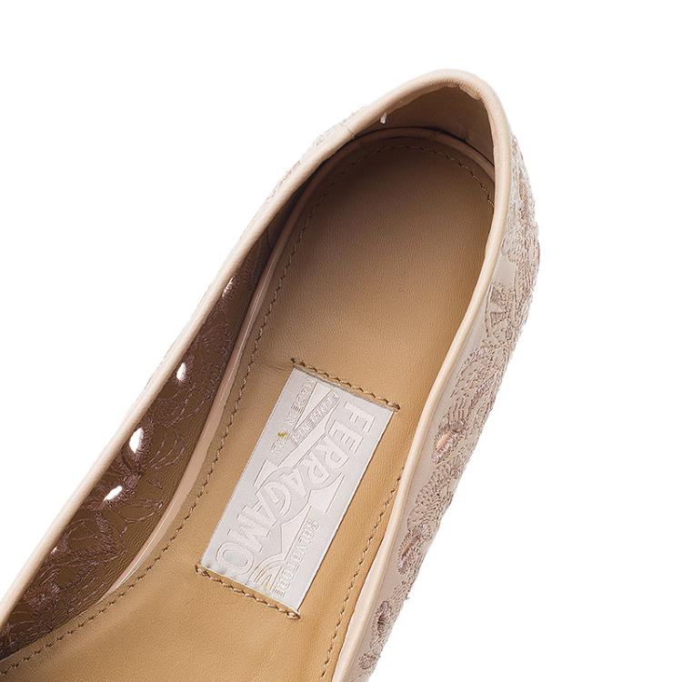 Pre Owned Salvatore Ferragamo Beige Varina Leather Laser Cut Out Ballet Flats Size 39.5