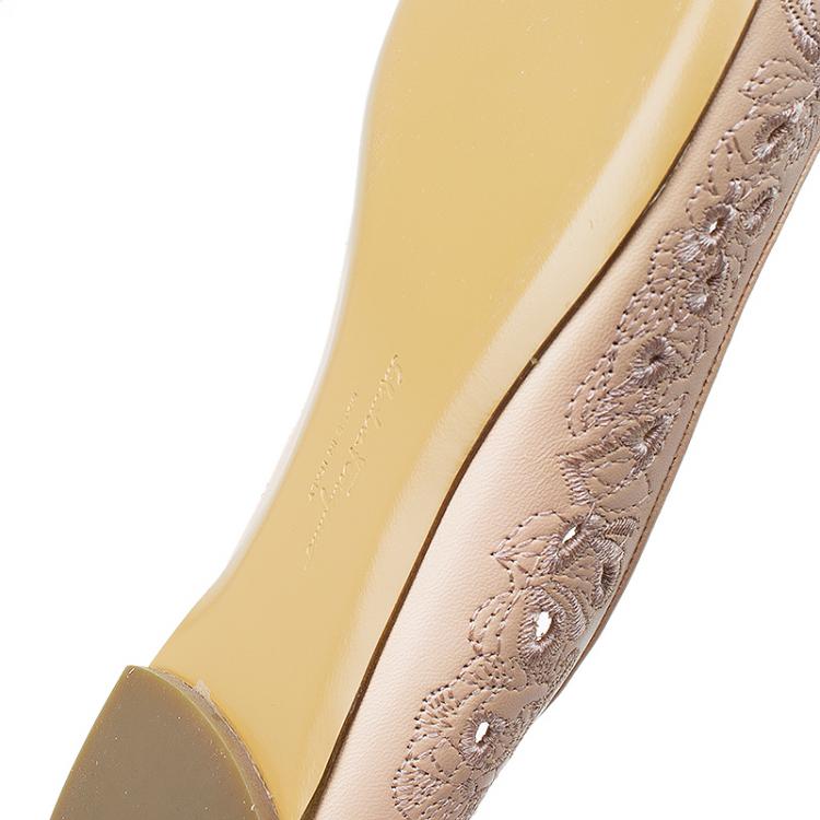 Pre Owned Salvatore Ferragamo Beige Varina Leather Laser Cut Out Ballet Flats Size 39.5