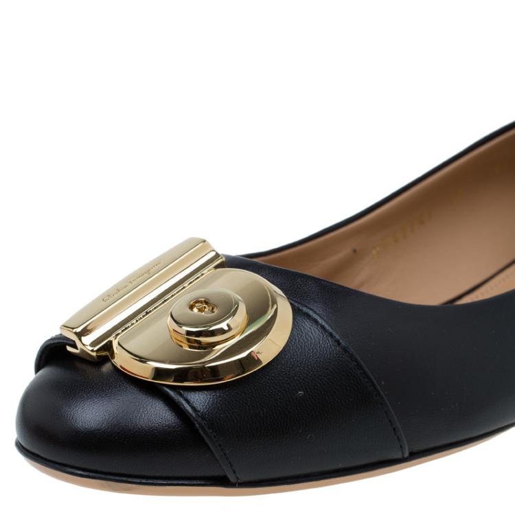 مملوكة مسبقًا Salvatore Ferragamo Black Leather Fiamma Keyhole Ballet Flats Size 40