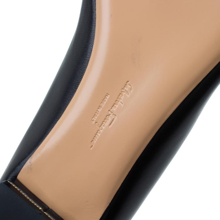 مملوكة مسبقًا Salvatore Ferragamo Black Leather Fiamma Keyhole Ballet Flats Size 40