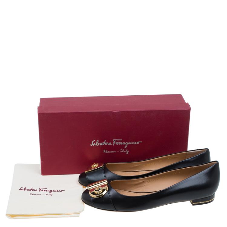 مملوكة مسبقًا Salvatore Ferragamo Black Leather Fiamma Keyhole Ballet Flats Size 40