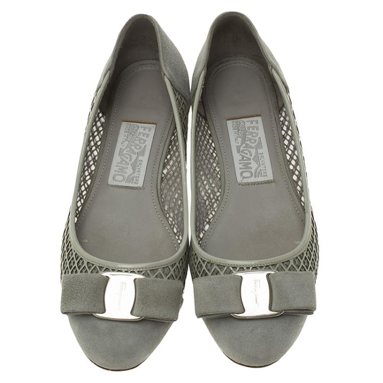 Pre Owned Salvatore Ferragamo Grey Suede Laser Cut Varina Ballet Flats Size 36.5