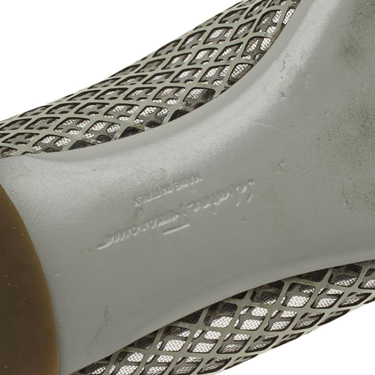 Pre Owned Salvatore Ferragamo Grey Suede Laser Cut Varina Ballet Flats Size 36.5