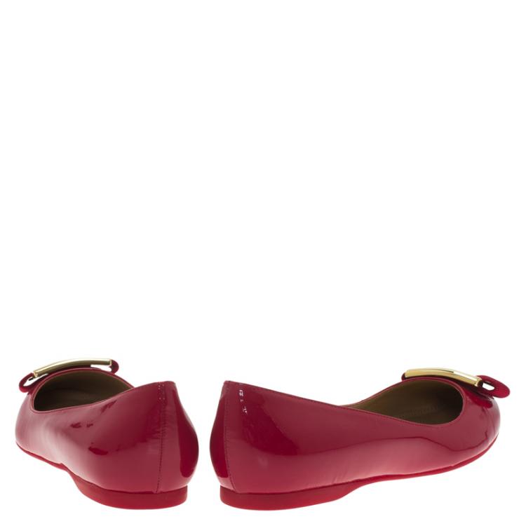 مملوكة مسبقًا Salvatore Ferragamo Red Patent Ninna Kangaroo Bow Ballet Flats Size 36
