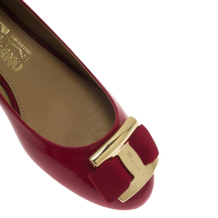 مملوكة مسبقًا Salvatore Ferragamo Red Patent Ninna Kangaroo Bow Ballet Flats Size 36