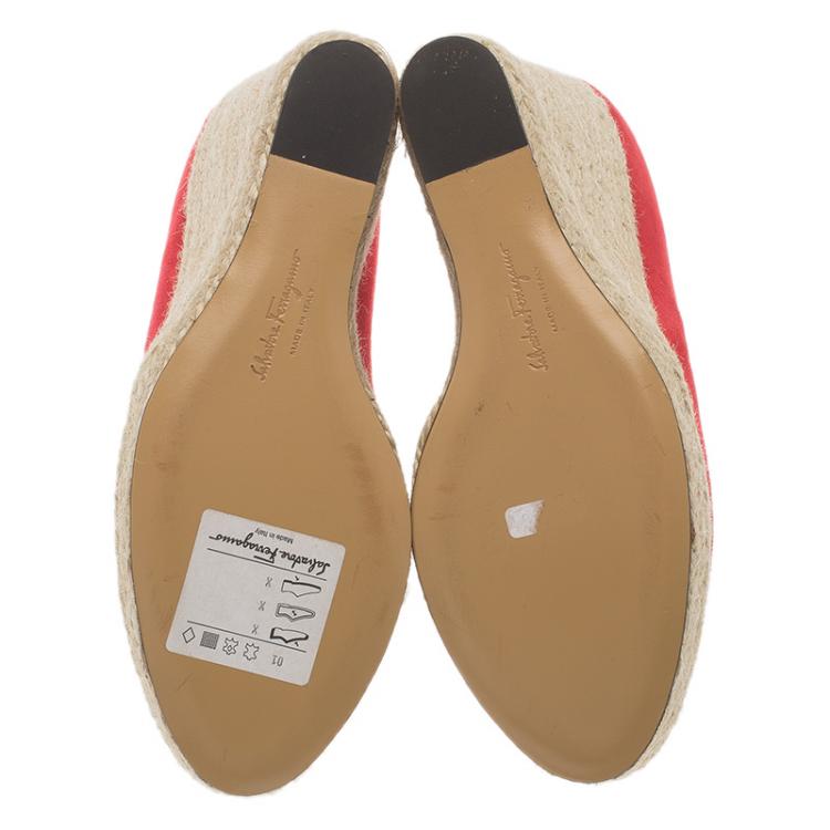 Pre Owned Salvatore Ferragamo Red Suede Bernie Espadrille Wedge Pumps Size 37