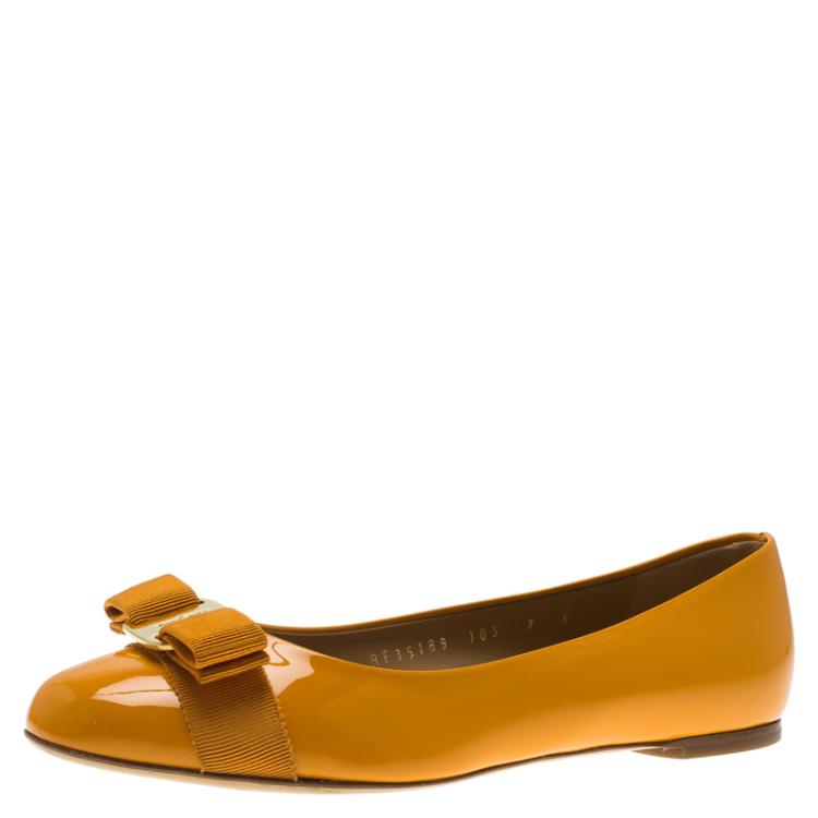 Pre Owned Salvatore Ferragamo Orange Patent Vara Ballet Flats Size 37.5