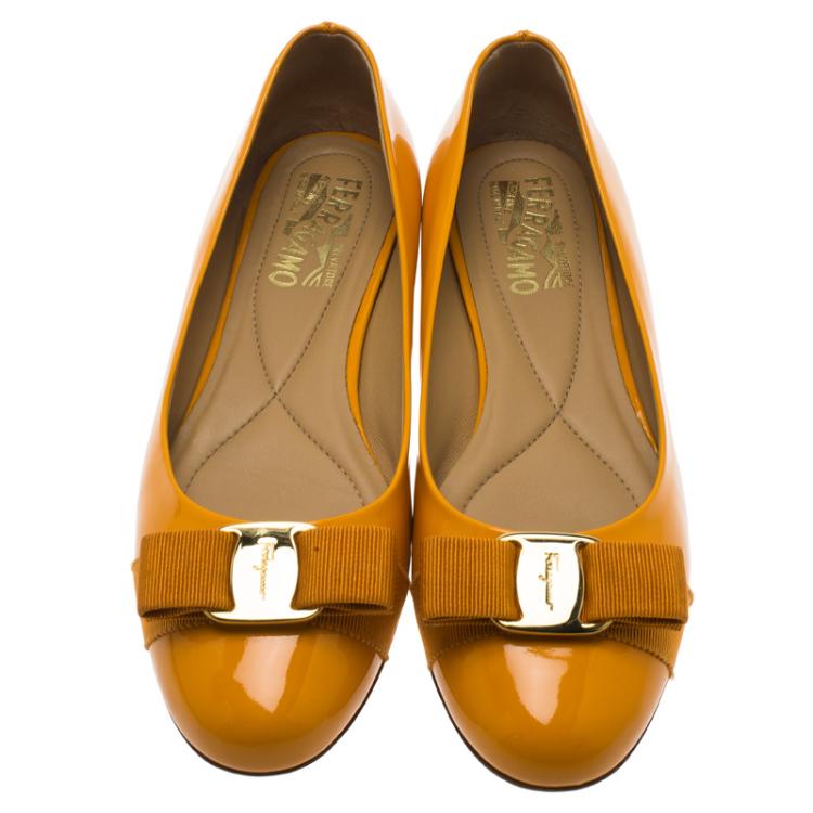 Pre Owned Salvatore Ferragamo Orange Patent Vara Ballet Flats Size 37.5
