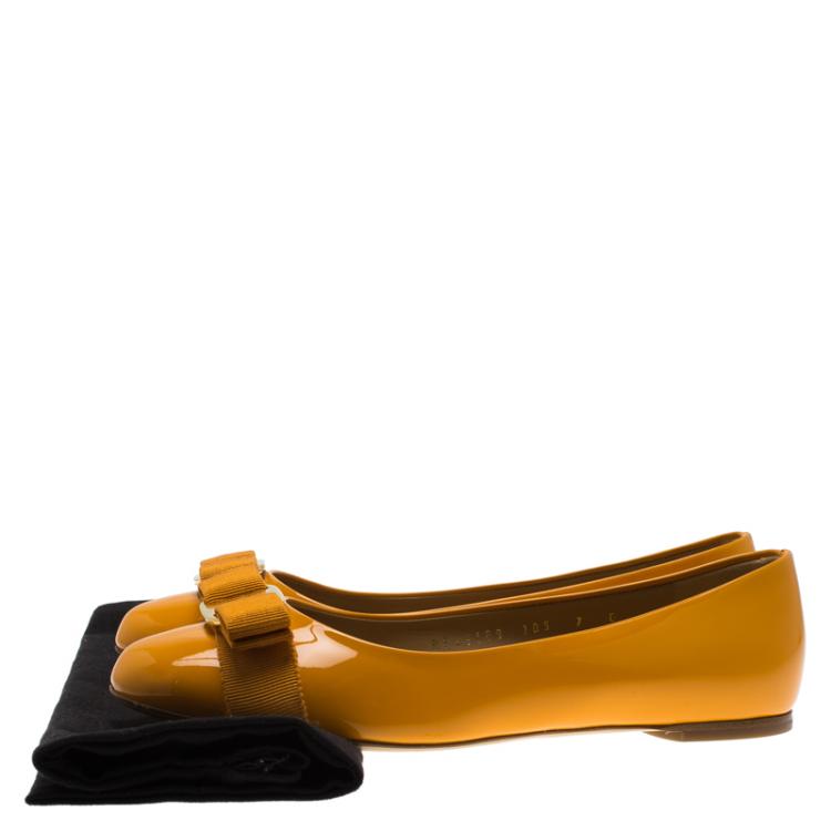 Pre Owned Salvatore Ferragamo Orange Patent Vara Ballet Flats Size 37.5