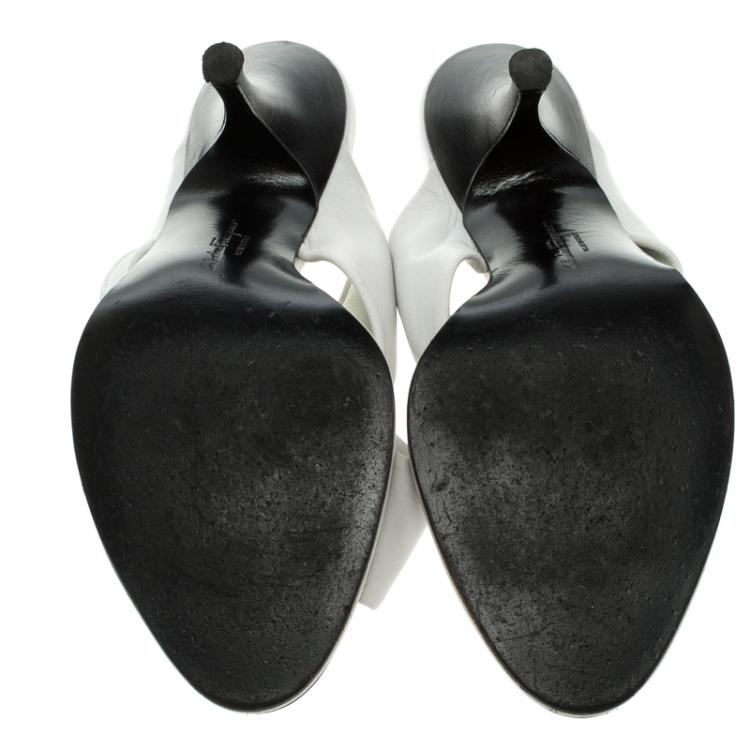 Pre Owned Salvatore Ferragamo White Leather Gancini  Crosss Strap Slides Size 37