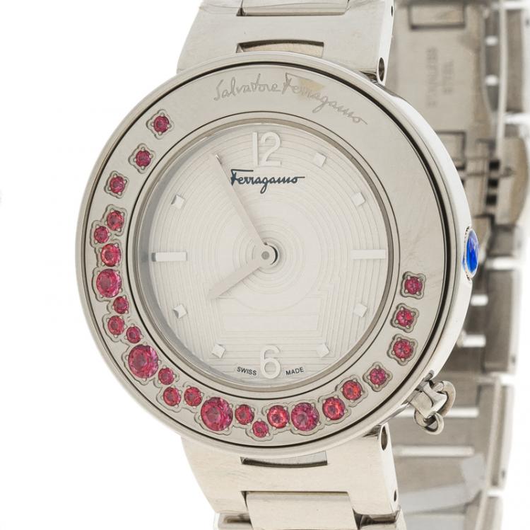 Pre Owned Salvatore Ferragamo Cream Stainless Steel Gancino FF5010013 Women's Wristwatch 36MM