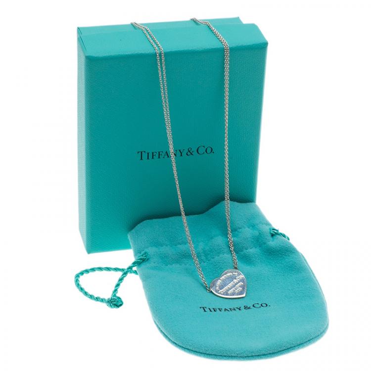 Pre Owned Tiffany & Co. Return To Tiffany Silver Heart Pendant Necklace