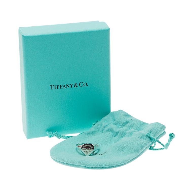 Pre Owned Tiffany & Co. Return to Tiffany Heart Signet Silver Ring 55
