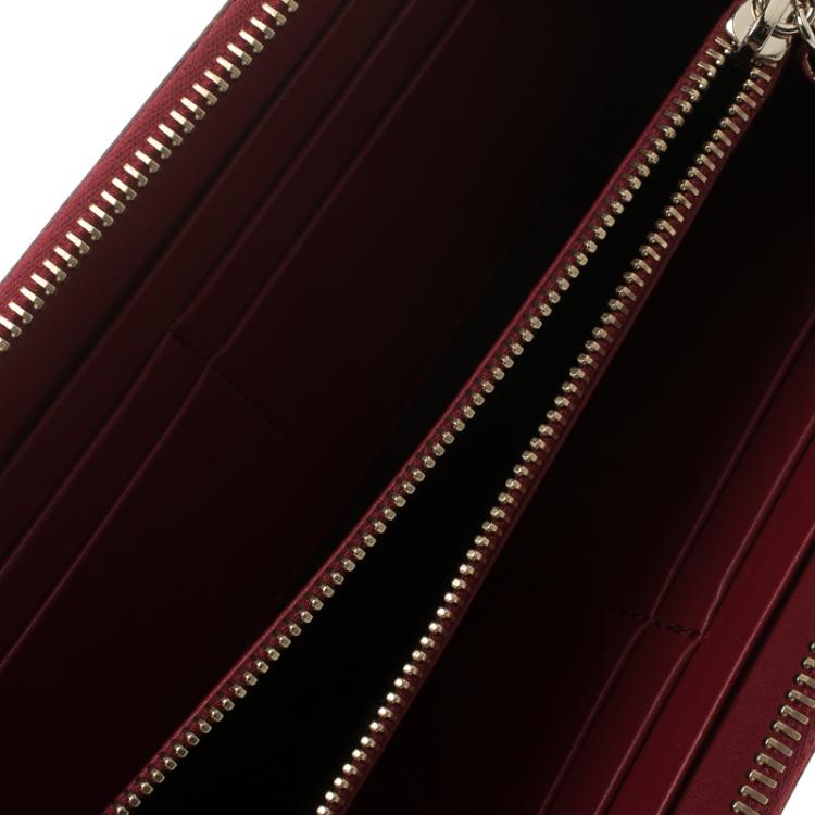 Pre Owned Tod's Carmine Red Patent Leather Zip Around Continental Wallet
