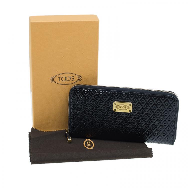 Pre Owned Tod's Black Patent Ziparound Wallet