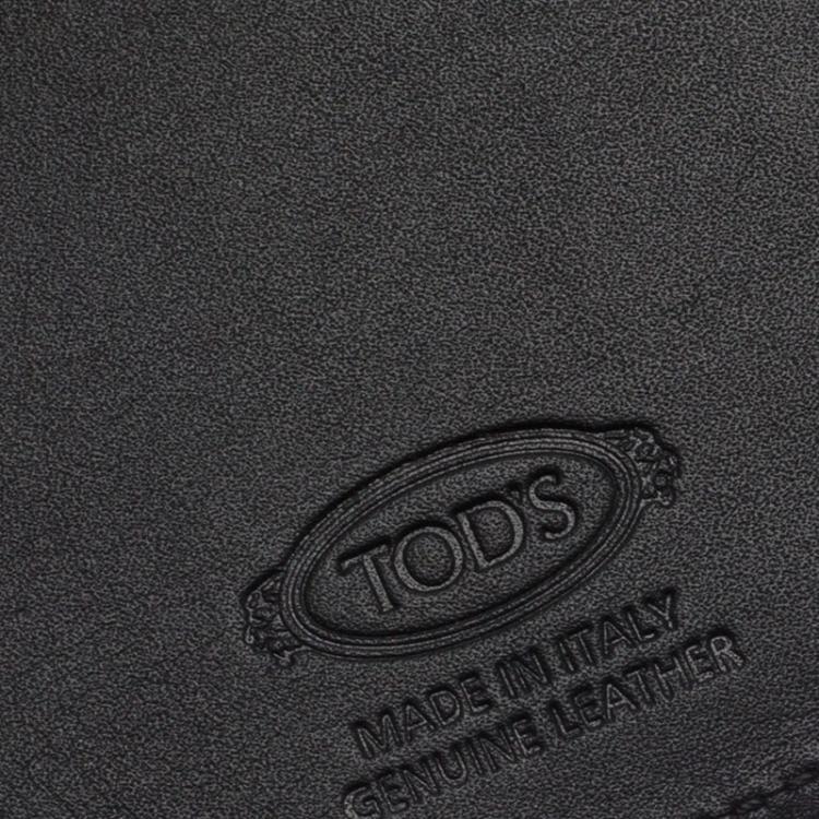 Pre Owned Tod's Black leather Brooch Wallet