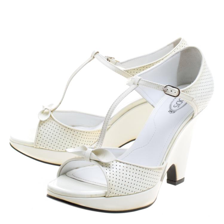 Pre Owned Tod's Off - White Perforated Patent Leather T-Strap Platform Sandals Size 40