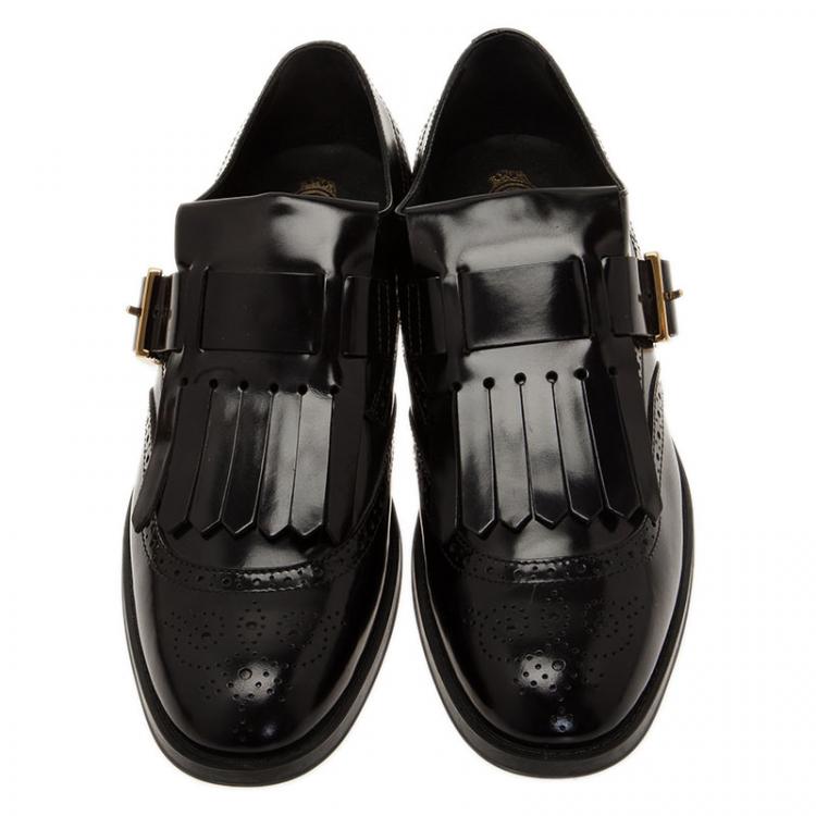 مملوكة مسبقًا Tod's Black Leather Fringe Brogue Derby Size 39.5