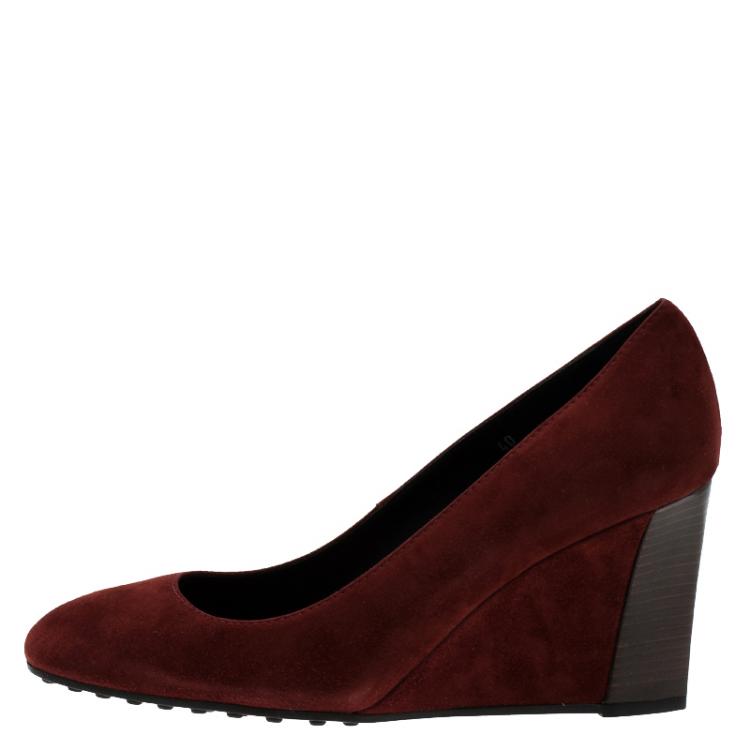 Pre Owned Tod's Maroon Suede Wedge Pumps Size 40