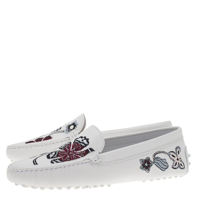 Pre Owned Tod's White Leather Floral Embroidered Loafers Size 38