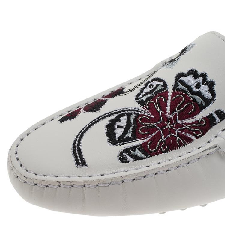 Pre Owned Tod's White Leather Floral Embroidered Loafers Size 38