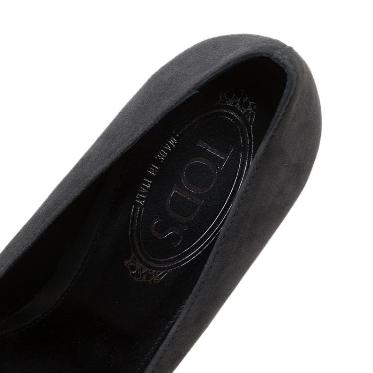 Pre Owned Tod's Grey Suede Embellished Pumps Size 37.5