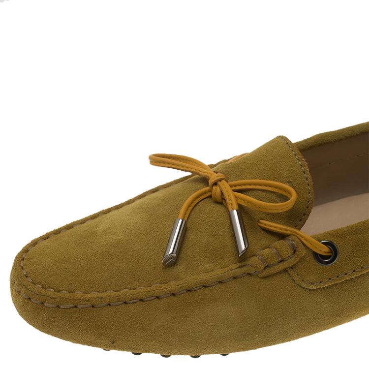 Pre Owned Tod's Yellow Suede Bow Loafers Size 39