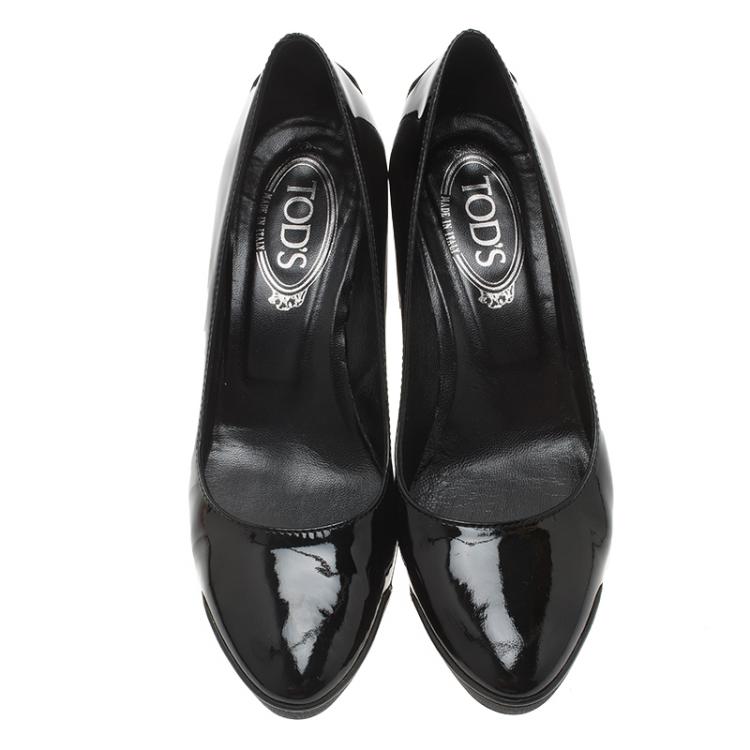 مملوكة مسبقًا Tod's Black Patent Wedge Pumps Size 37.5