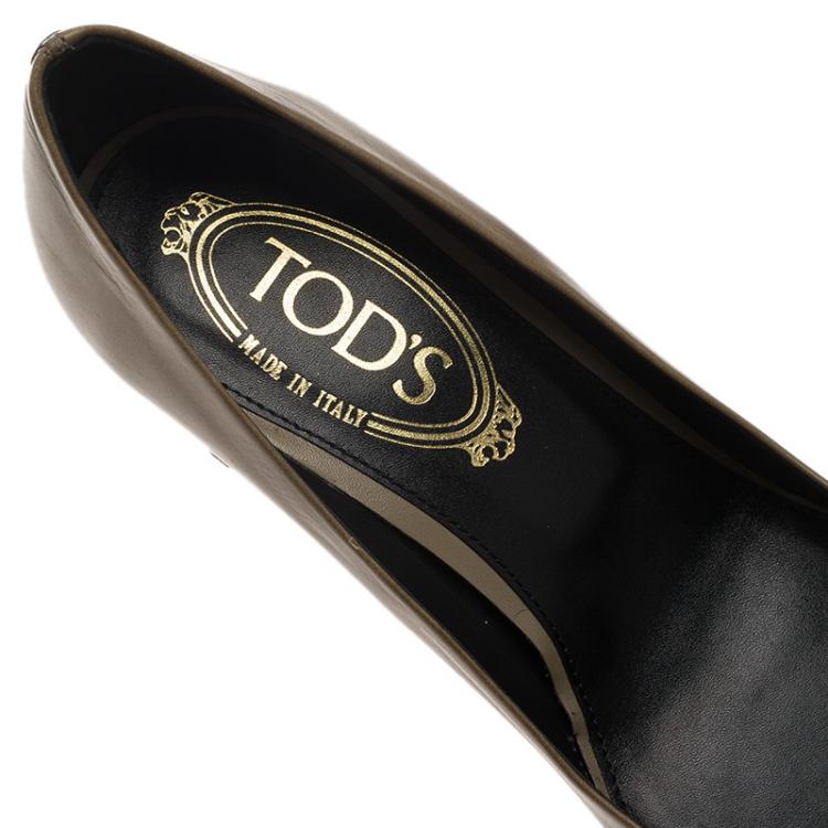 Pre Owned Tod's Brown Studded Cap Toe Leather Block Heel Pumps Size 35.5