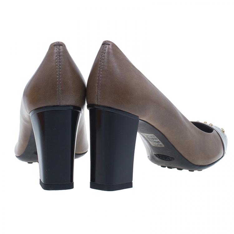 Pre Owned Tod's Two Tone Studded Leather Pointed Toe Pumps Size 40