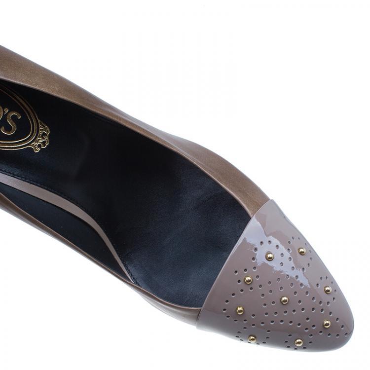 Pre Owned Tod's Two Tone Studded Leather Pointed Toe Pumps Size 40